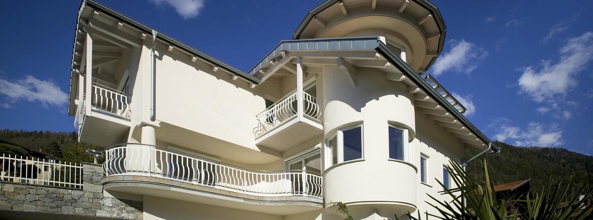 Villa L.