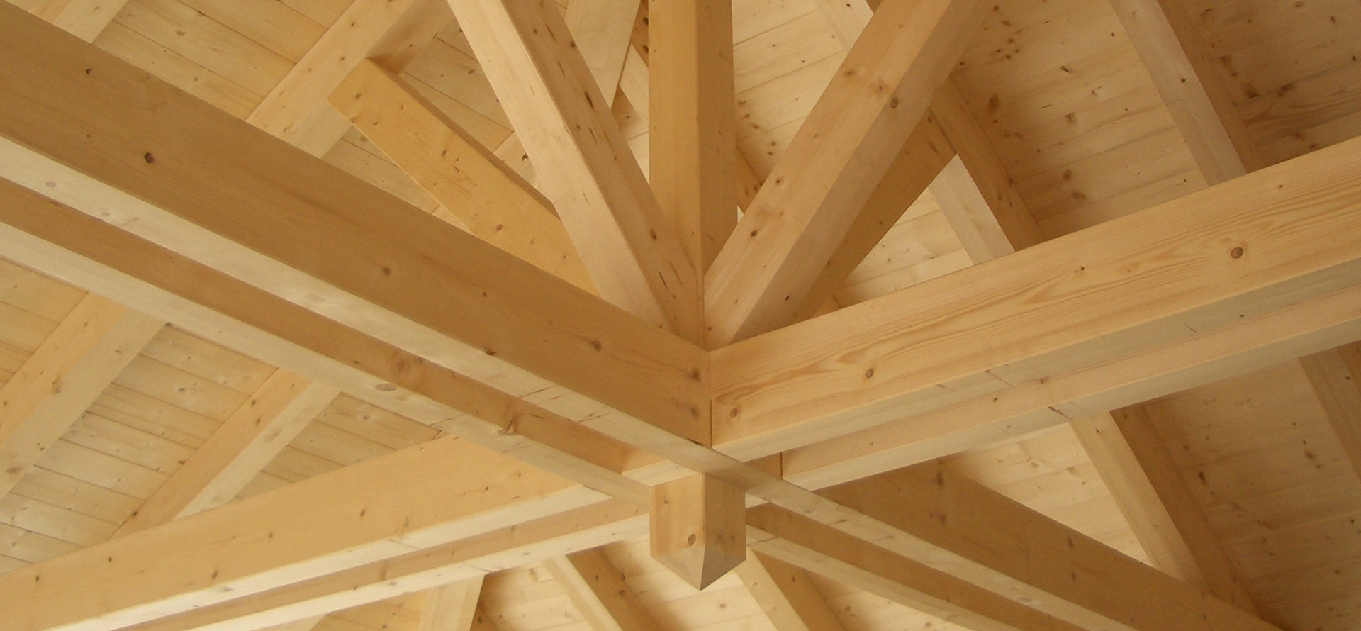 Innovativer Holzbau aus Südtirol
